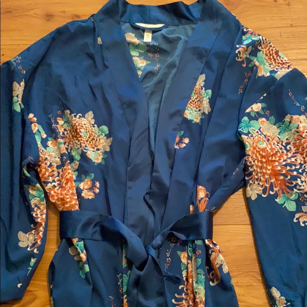 Soma floral robe S/M